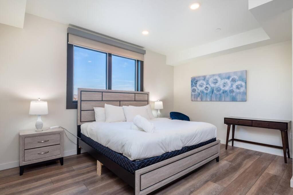 Luxurious Penthouse In Beverly Hills - Sleeps 10 Los Angeles Dış mekan fotoğraf