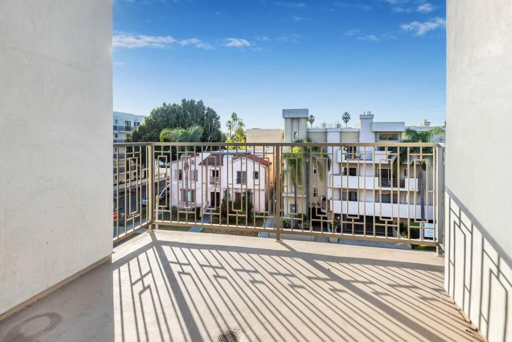 Luxurious Penthouse In Beverly Hills - Sleeps 10 Los Angeles Dış mekan fotoğraf